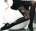 Pantyhose with flowers down leg