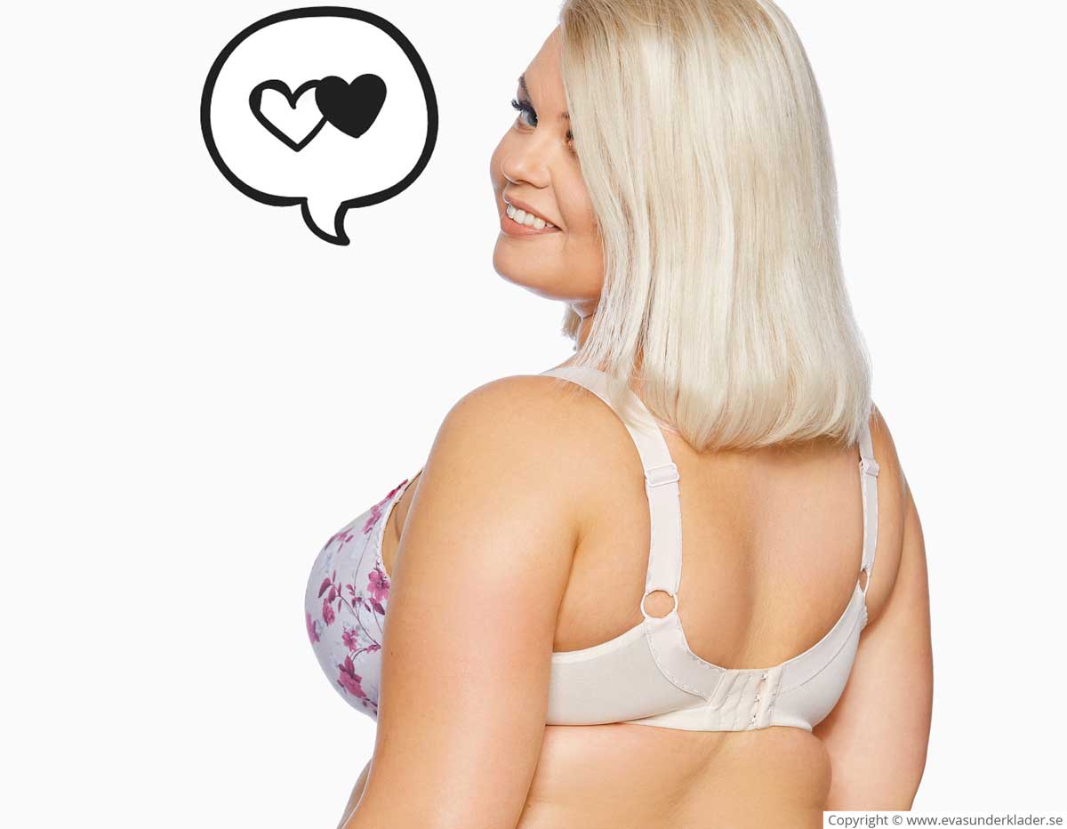Rolls do not necessarily mean that the band size is wrong. Especially if the bra a has slim band (at the height).