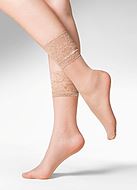 Sheer ankle socks, wide lace edge